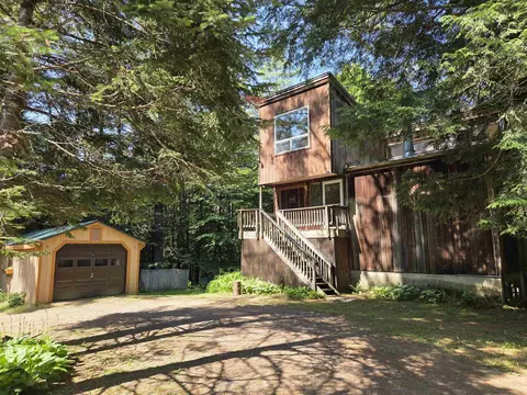 2 Tallwood Cir, Londonderry, VT 05148