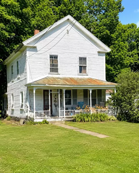 562 Highgate Rd, Highgate, VT 05459 photo 3