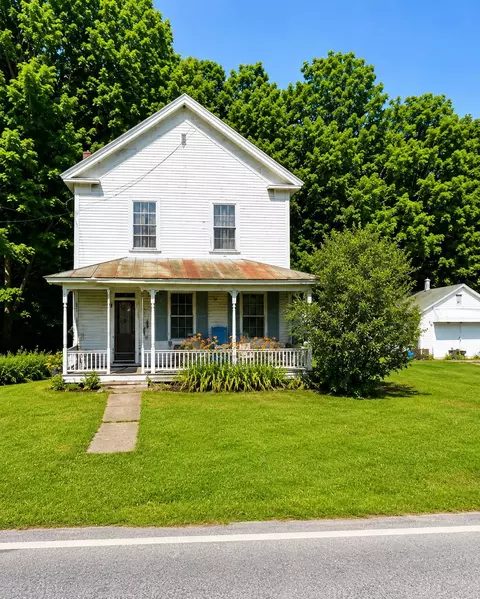 562 Highgate Rd, Highgate, VT 05459 photo 2