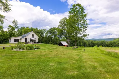 172 Poor Farm Rd N, Thetford, VT 05075