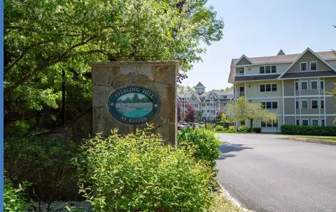 2 Sterling Hill Ln #243, Exeter, NH 03833