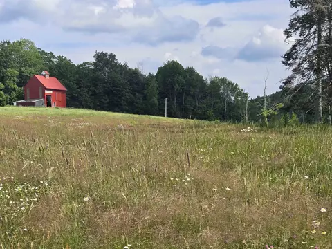 12 N Fletcher Rd, Groton, NH 03241