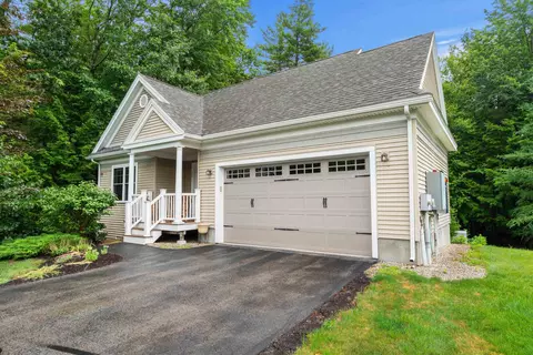 32 Birch Cir, Brentwood, NH 03833