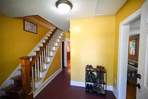 Entry Way - 240 Lower Main E St, Johnson, VT 05656 photo 3 of 8