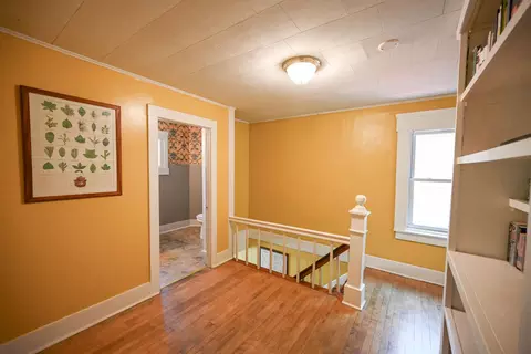Entry Way - 240 Lower Main E St, Johnson, VT 05656 photo 5 of 8