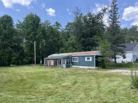 660 New Hampton Rd, Sanbornton, NH 03269