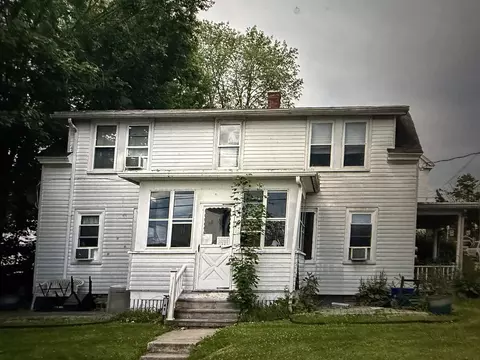 41 Union St, Somersworth, NH 03878