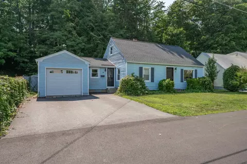 66 Avon Dr, Nashua, NH 03064