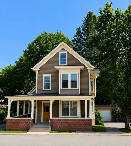 34 Myrtle St, Hillsborough, NH 03244