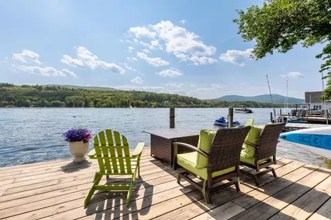 195 E Side Dr, Alton, NH 03810