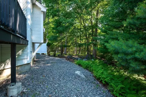 Exterior - 9 Katie Ln, Hampton, NH 03842 photo 6 of 7