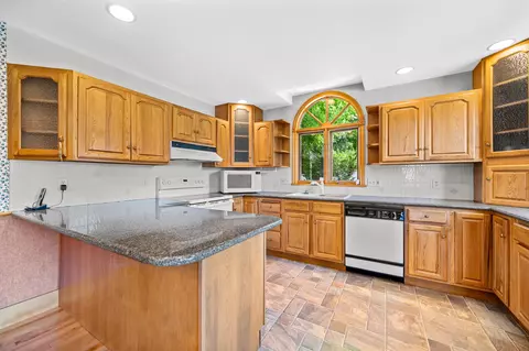Kitchen - 55 Maple Ave, Barre, VT 05641 photo 1 of 5