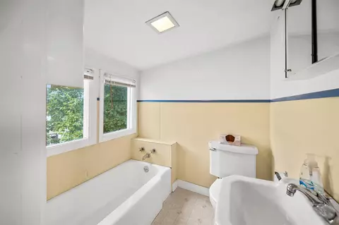 Bath - 55 Maple Ave, Barre, VT 05641 photo 3 of 3