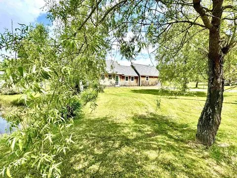 68 80 Old Barn Rd, Clarksville, NH 03592