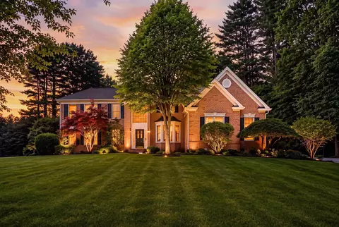 33 Marston Rd, Bedford, NH 03110