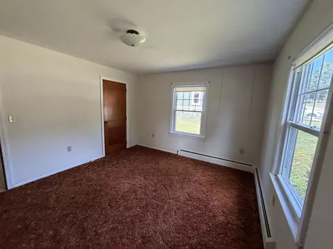 Bedroom - 5 Ridgewood Ter, Exeter, NH 03833 photo 1 of 9