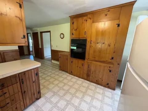 Kitchen - 5 Ridgewood Ter, Exeter, NH 03833 photo 1 of 3