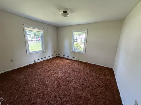 Bedroom - 5 Ridgewood Ter, Exeter, NH 03833 photo 2 of 9