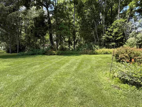 Exterior - 5 Ridgewood Ter, Exeter, NH 03833 photo 4 of 10