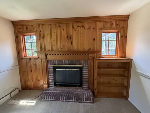 Living - 5 Ridgewood Ter, Exeter, NH 03833 photo 1 of 1