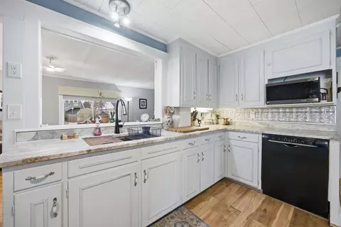 Kitchen - 4 K St, Concord, NH 03301 photo 2 of 4