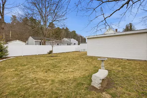 Exterior - 4 K St, Concord, NH 03301 photo 6 of 8