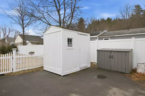 Exterior - 4 K St, Concord, NH 03301 photo 7 of 8