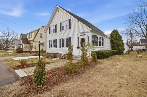 Exterior - 4 K St, Concord, NH 03301 photo 1 of 8