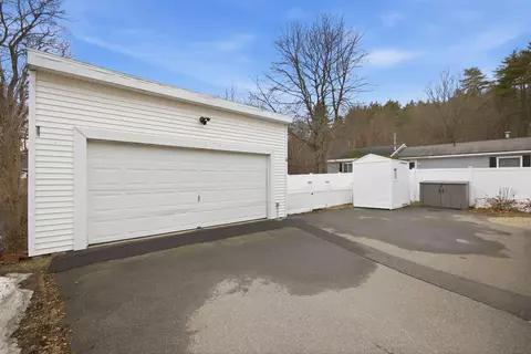 Exterior - 4 K St, Concord, NH 03301 photo 5 of 8