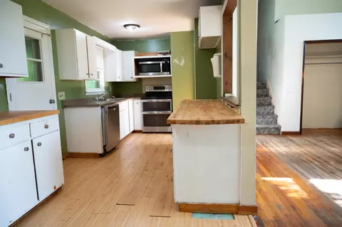 Kitchen - 165 Dutton Farm Rd, Springfield, VT 05156 photo 1 of 2