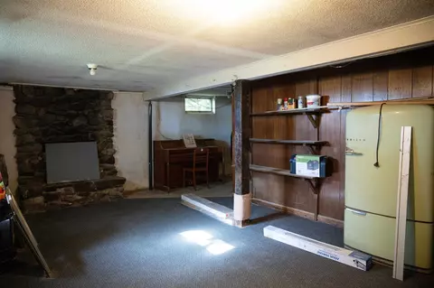 Living - 165 Dutton Farm Rd, Springfield, VT 05156 photo 4 of 4