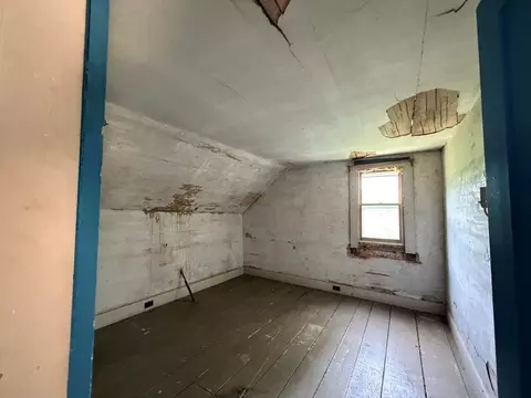 Bedroom - 446 Walker Brook Rd, Danbury, NH 03230 photo 4 of 4