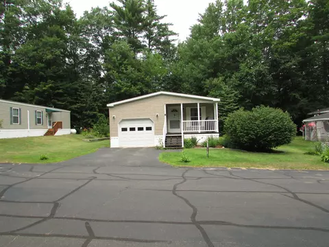 71 Fox Hill Ln, Conway, NH 03813