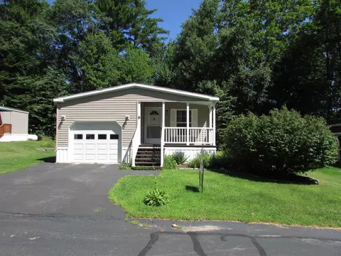 71 Fox Hill Ln, Conway, NH 03813