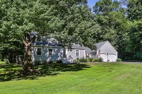 24 Beaver Brook Cir, Amherst, NH 03031