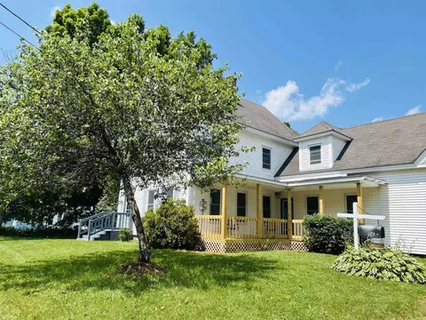 56 Bridge St, Colebrook, NH 03576
