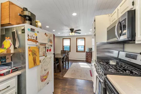 Entry Way - 104 Tabernacle St, Rumney, NH 03266 photo 1 of 1