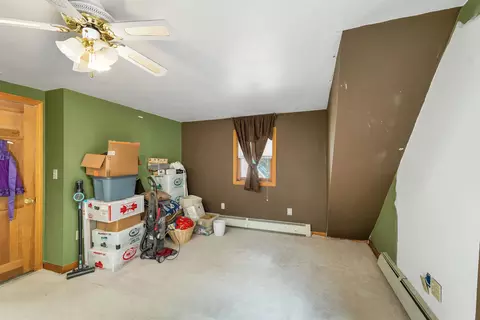 Bedroom - 104 Tabernacle St, Rumney, NH 03266 photo 3 of 9