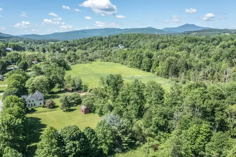1211 Guptil Rd, Waterbury Center, VT 05677