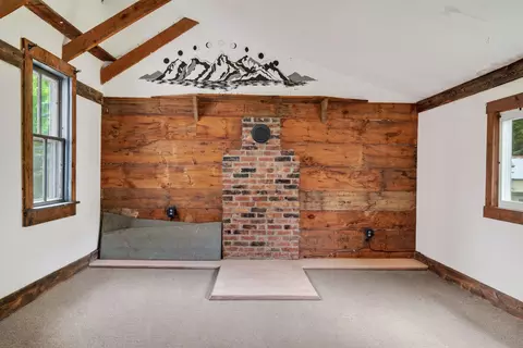 Living - 2 Willow St, Proctor, VT 05765 photo 5 of 5