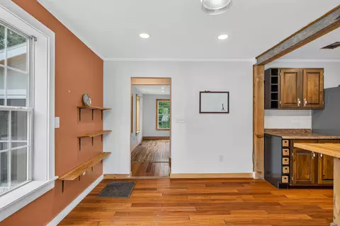 Entry Way - 2 Willow St, Proctor, VT 05765 photo 2 of 10
