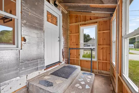 Exterior - 2 Willow St, Proctor, VT 05765 photo 4 of 15