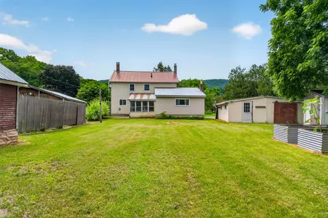 Exterior - 2 Willow St, Proctor, VT 05765 photo 9 of 15