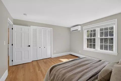 Bedroom - 99 Stage Rd, Hampstead, NH 03841 photo 5 of 7