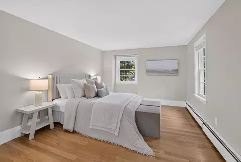 Bedroom - 99 Stage Rd, Hampstead, NH 03841 photo 1 of 7