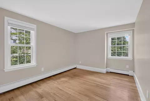 Bedroom - 99 Stage Rd, Hampstead, NH 03841 photo 6 of 7