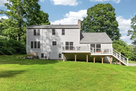 Exterior - 99 Stage Rd, Hampstead, NH 03841 photo 6 of 10