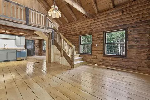 Entry Way - 482 Bailey Rd, Washington, NH 03280 photo 5 of 9