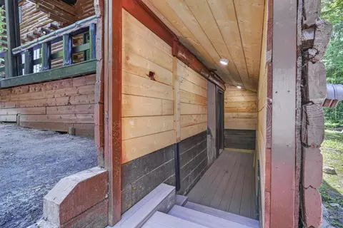 Entry Way - 482 Bailey Rd, Washington, NH 03280 photo 9 of 9