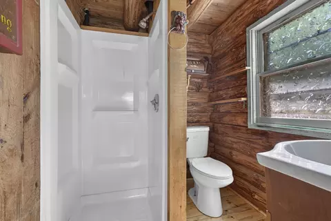 Bath - 482 Bailey Rd, Washington, NH 03280 photo 2 of 5